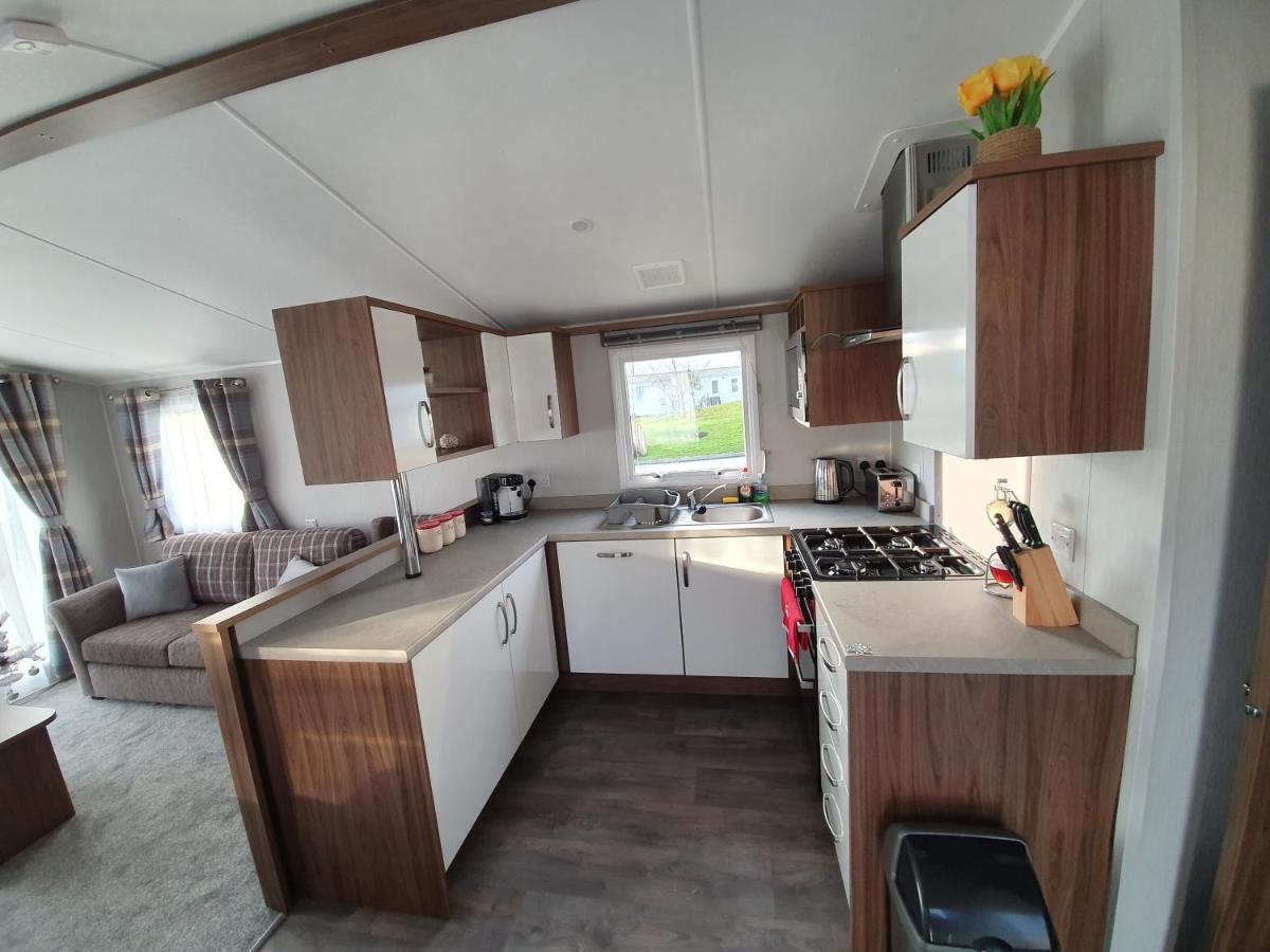 Rj Luxury Caravan Hire With Hot Tub Tattershall Exterior foto